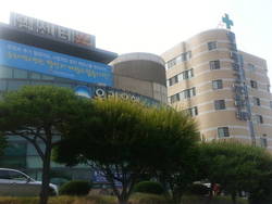 ‘메르스를 퇴치시킨 당신이 자랑스럽습니다’ 현수막 부착