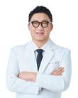 모발이식, 가격보다 먼저 살펴야 할 성형외과 선택 기준은