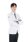짜릿한 서핑•수상스키 즐기다 삐끗?…여름철 수상레포츠 후 '어깨 통증' 주의보